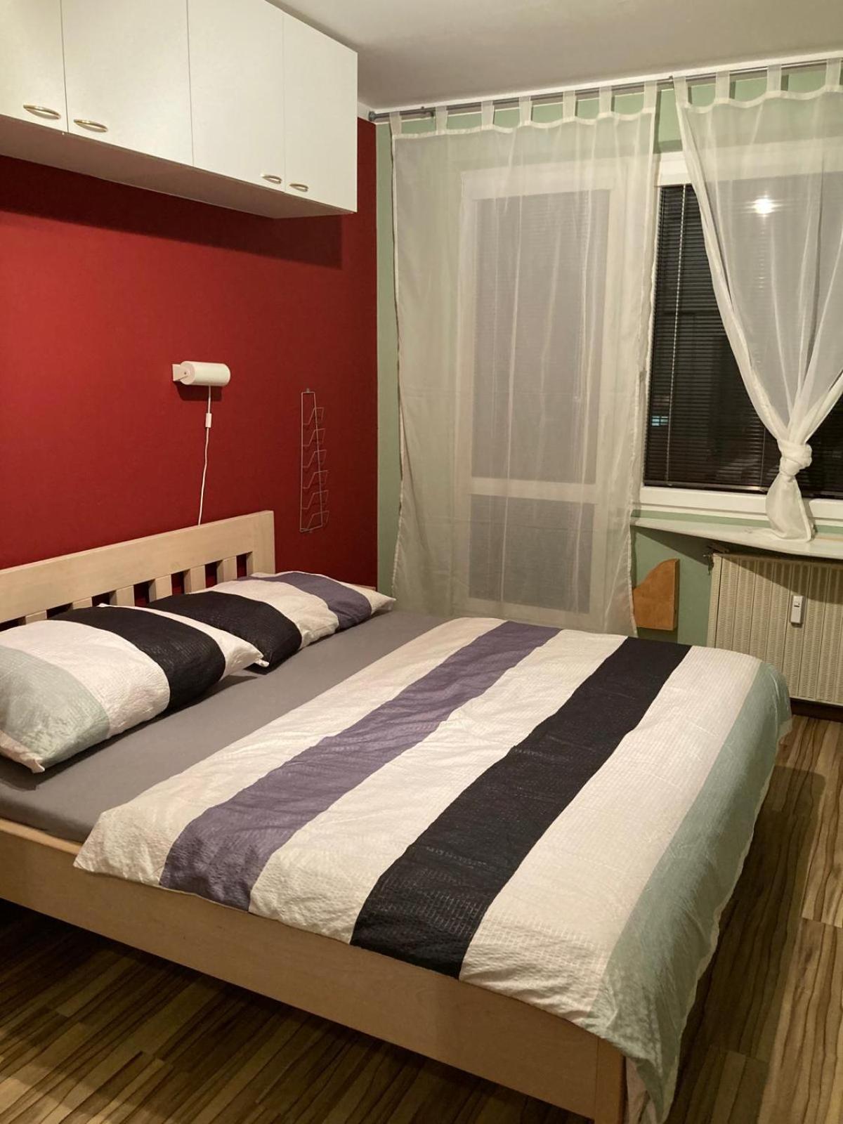 Apartman Hodonin 7 7 7 2 3 4 1 9 4 Exteriér fotografie
